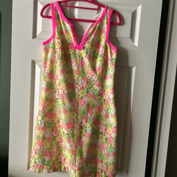 Lilly Pulitzer Dresses & Skirts - Lilo Pulitzer dress. Size 4.